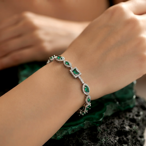 Emerald Élan Link Bracelet