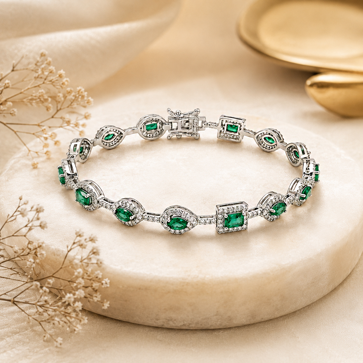 Emerald Élan Link Bracelet