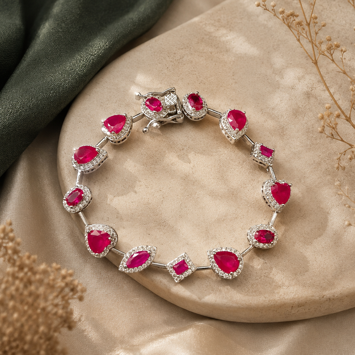 Ruby Heart Élan Bracelet