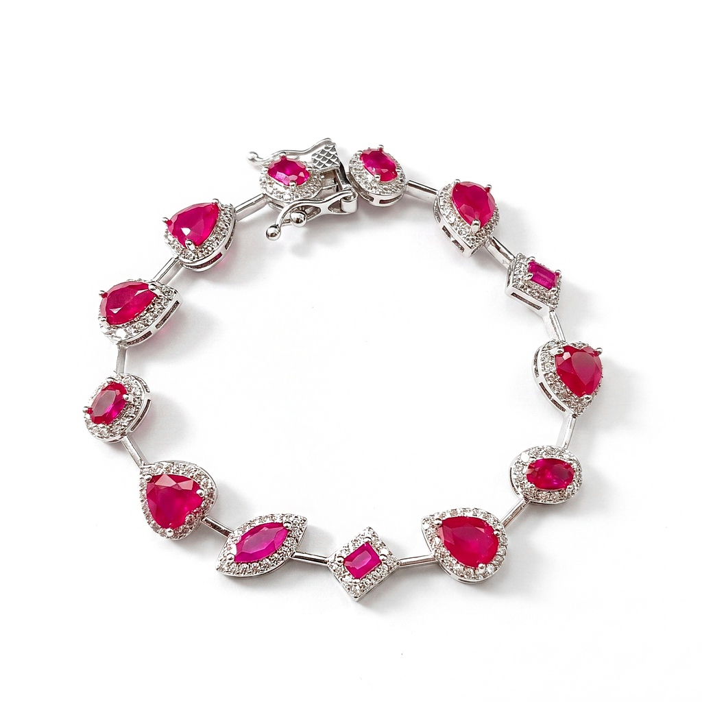Ruby Heart Élan Bracelet
