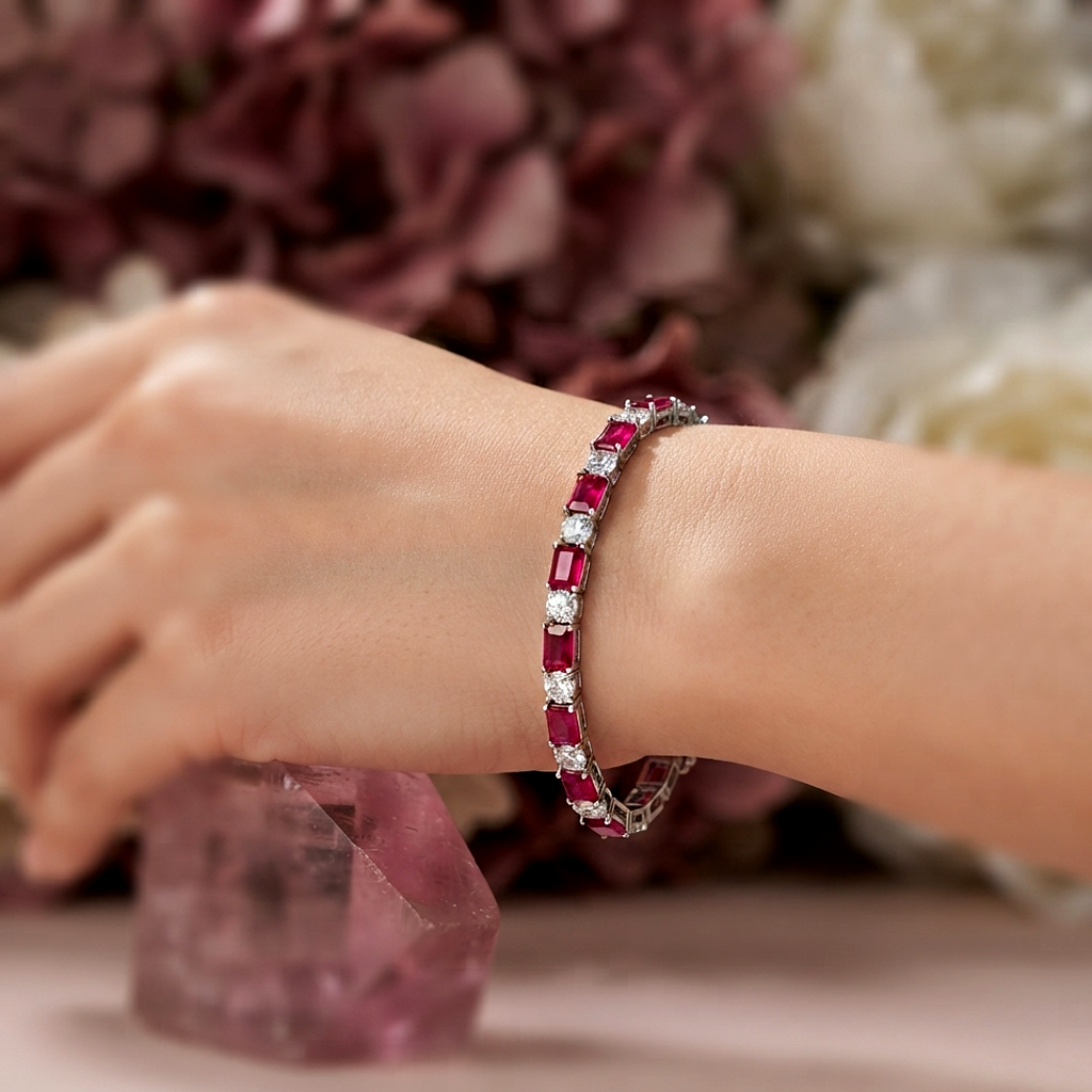 Ruby Éclat Geometric Link Bracelet