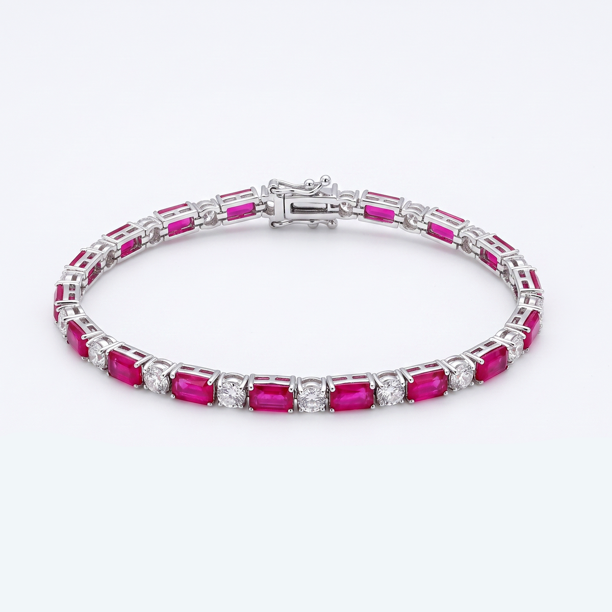 Ruby Éclat Geometric Link Bracelet